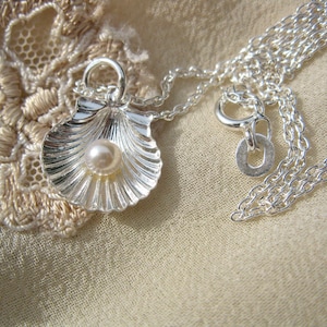 Camino de Santiago scallop shell and pearl necklace, silver