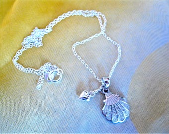 Camino de Santiago jewelry scallop shell necklace with heart