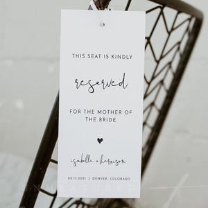 "Minimalistischer Stuhl ""Reserviert"" Anhänger, Sitzplatzhalter Hochzeit, druckbares Stuhlschild, reserviert für Braut und Bräutigam, Platzreservierung Schild, modern - ADELLA."