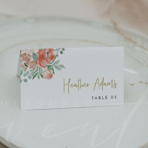Plantilla de tarjeta de lugar VERA, tarjeta de lugar de boda con flores en colores pastel imprimible, tarjetas de nombre de mesa con suculentas y melocotón, descarga instantánea Boho Boho