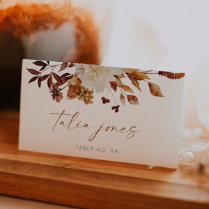 Modelo de cartão de lugar TALIA rústico aquarela floral de outono para ação de graças