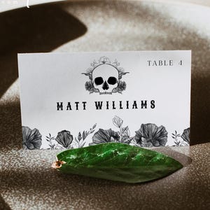 Skull Wedding Place Card Template, Halloween Wedding Place Cards Printable Instant Download, Vintage Black Floral Table Name Card DIY - NOVA
