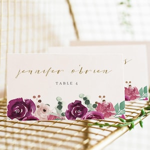 Plantilla para tarjeta de lugar de boda, tarjeta de lugar con flores en color magenta, burdeos, granate, vino, malva, flores y dorado, tarjeta de lugar para fiesta de bienvenida al bebé, tarjetas de nombre DIY - GWEN