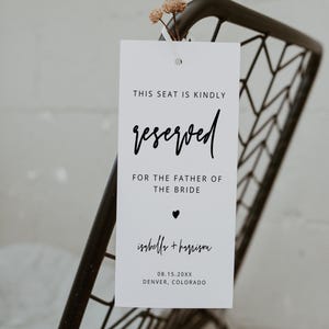 Etiqueta de silla reservada moderna, etiqueta de asiento de boda minimalista, etiqueta de silla imprimible, reservada para la novia y el novio, asiento reservado para madre y padre