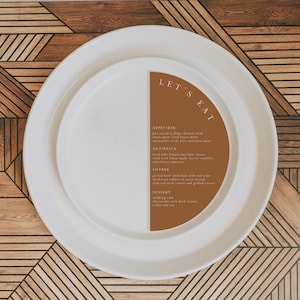 Plantilla de menú en forma de media luna de terracota, moderna tarjeta de menú en forma de semicírculo para imprimir, menú de boda arqueado en tonos tierra, tarjetas de menú de otoño en color naranja quemado