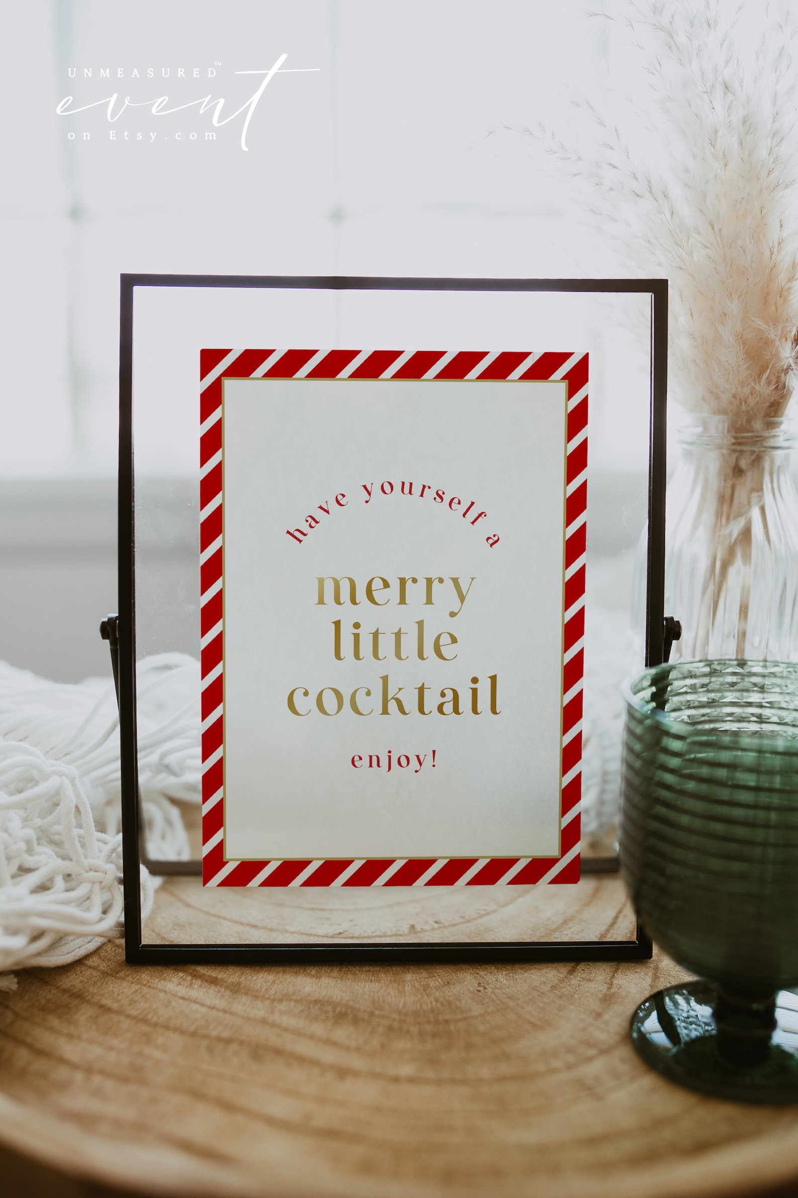 MERRY LITTLE COCKTAIL GRAPHIC TEE