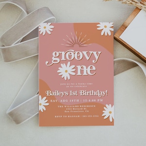 Groovy One verjaardagsuitnodiging sjabloon, jaren 70 1e verjaardagsuitnodiging, Daisy verjaardagsuitnodiging afdrukbare, roze retro verjaardagsuitnodiging TRIXIE