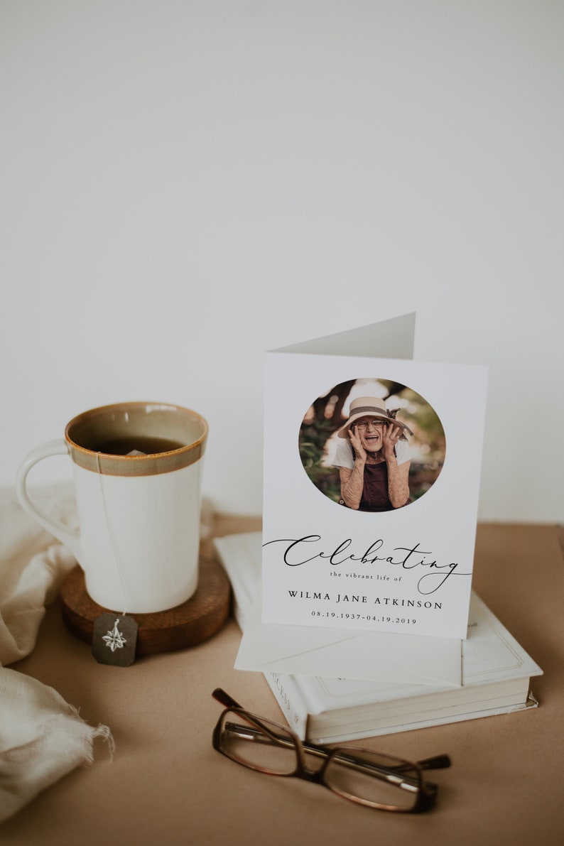 EVELYN Minimalist Funeral Program Template, Elegant Funeral Program Template for Men or Women, Script Foldable Funeral Program image 5