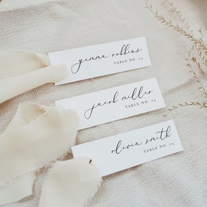 Plantilla de tarjeta de lugar minimalista y delgada EVELYN, tarjetas de lugar de boda delgadas y elegantes, tarjetas de lugar de boda delgadas con escritura moderna