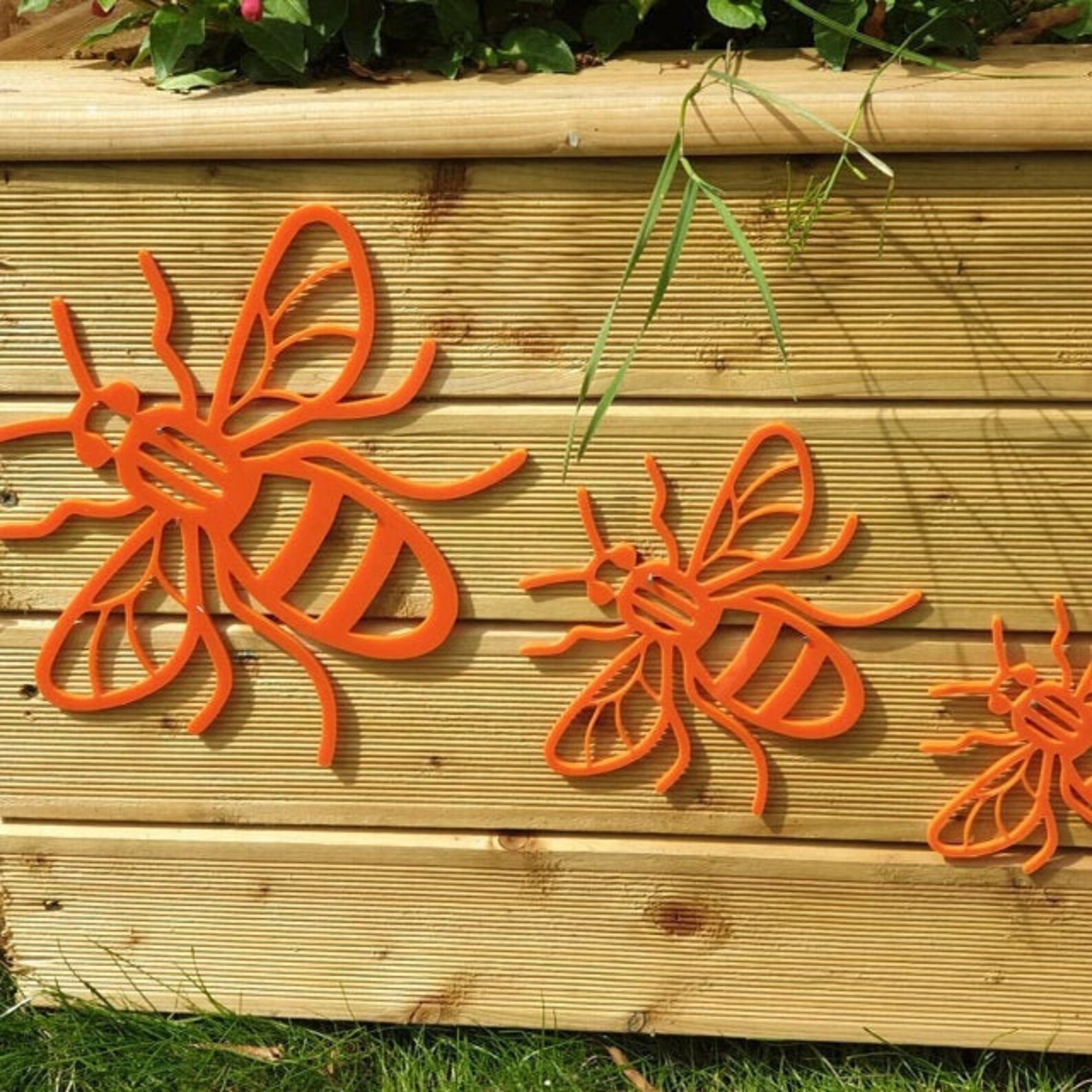 Garden Bee Wall Decor Set of 3 Wall Art Garden or Indoor Etsy UK