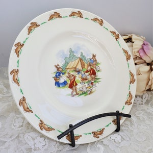 Bunnykins Plate Royal Doulton plate Collectible & Decorative Bone China Wall Plate Vintage cake plate Vintage wall décor gift Birthday gift