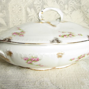 Antique vegetable bowl F. Winkle & Co. Made in England Eatonia handled covered bowl Pink roses vintage bowl
