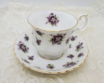 Royal Albert cup Sweet violets cup Vintage bone china cup Vintage tea cup saucer Collection cup Replacement royal Albert