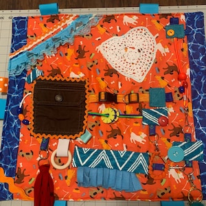 Dementia fidget blanket, Alzheimer&#39; s quilt, Dementia Christmas gift, Alzheimer&#39; s fidget quilt, lap blanket, activity mat for seniors