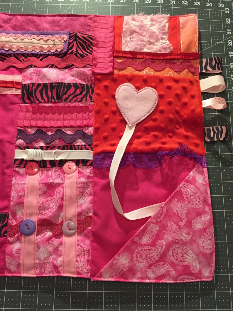 Fidget quilt/ fidget lap quilt/Alzheimer awareness/Dementia Etsy