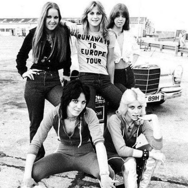 Runaways 76 Europe Tour, Classic Rock, 70s, Joan Jett, Rock and Roll, Punk Rock, Glam Punk, Cherry Bomb, Cherie Currie, Lita Ford, T Shirt