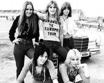 Runaways 76 Europe Tour, Classic Rock, 70s, T Shirt, Raglan, Joan Jett, Rock and Roll, Punk Rock, Glam Punk, Cherry Bomb, Hollywood, Lita