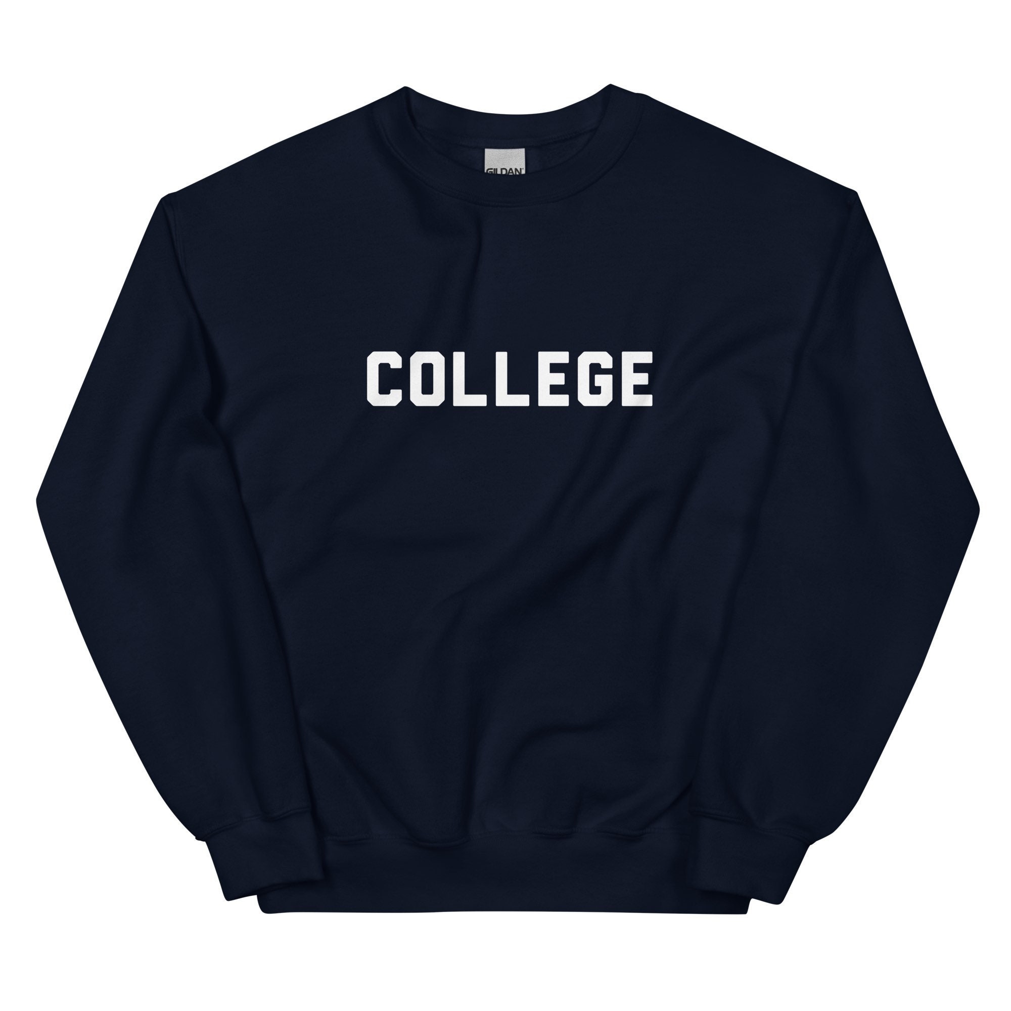 Sweatshirt that 2025 says college