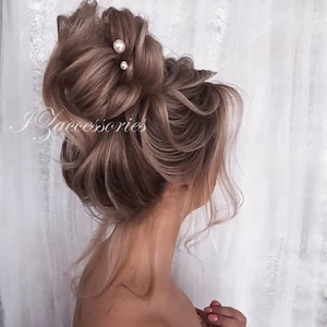 Pearl bridal hair pins Simple Hair Pins White Ivory Pearl Wedding hair pin Bridal hair piece Wedding hair accessories Bridesmaid Hair Pins