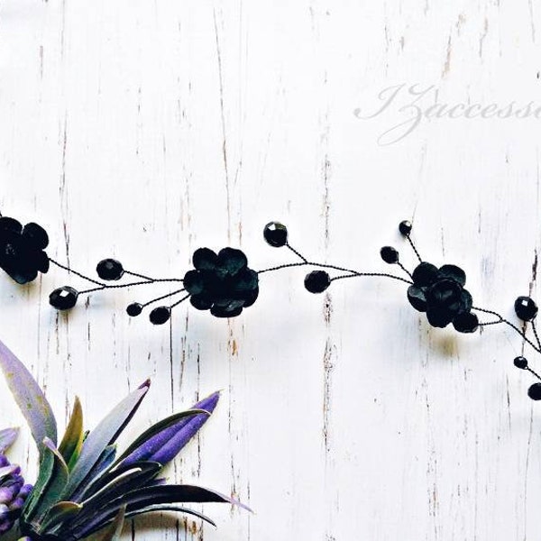 Black Gothic Wedding Hair Vine Black Rose Crystal Hair Vine Headpiece Hair piece Floral hair garland Long wedding hair vine Flower hair vine