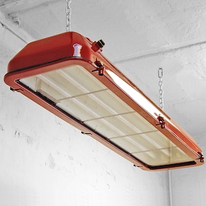 Original Vintage Factory/Industrial/Workshop Hazardous Location Fluorescent Light