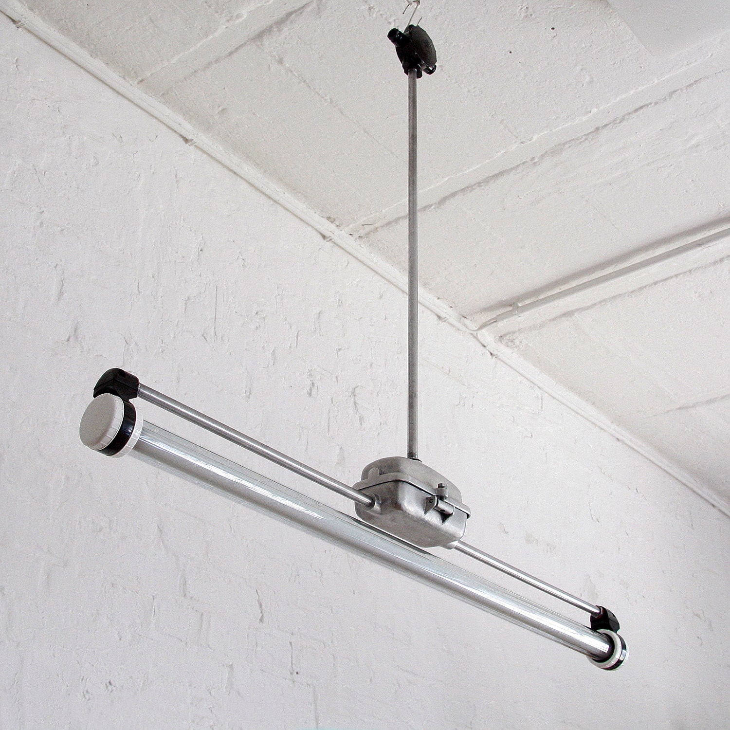 Lampe D'usine Vintage lbl Années 1950 | Suspension Industrielle Luminaire Industriel Original De La Rda Style Loft Compatible Led Tubes Fluorescents