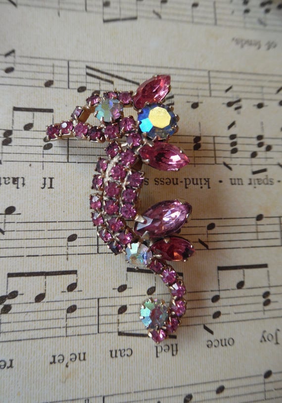 stunning vintage pink ab SEAHORSE brooch pin - image 3