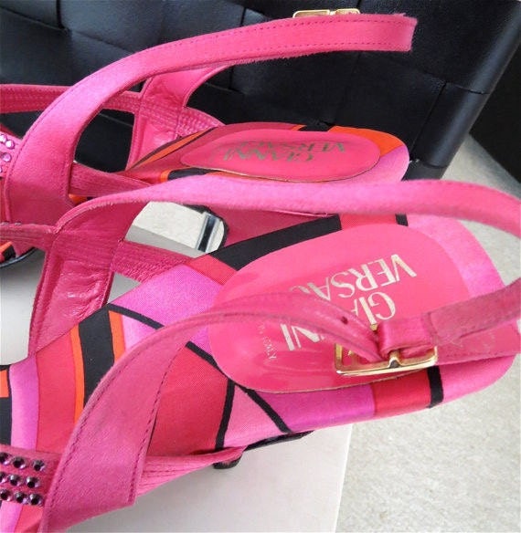 WOWOWOWOW vintage new GIANNI VERSACE sandals swar… - image 4