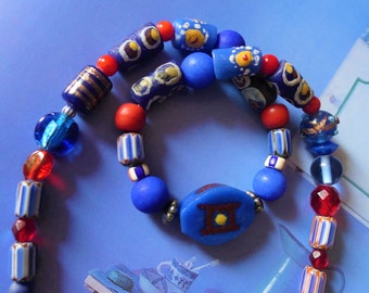 Afrika Perlen // Krobo Glasperlen Ghana // rote Koralle // Ethno Style //Afrikastil //blau //rot