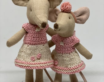 Hand knitted and crocheted summer dress made of beautiful ecru fine cotton for Maileg mouse of 9-10 and 12-13 cm