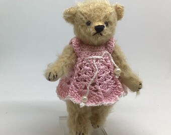 Gehäkeltes Bärenkleid für Bären von 12-13 Zentimetern