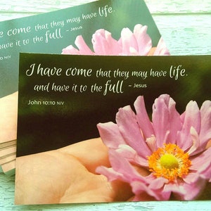 5x conjunto de cartões postais com citação de vida completa, escrituras cristãs, cartões postais, flor rosa, arte fotográfica, verso da bíblia, joão 10:10, cartão da bíblia, presente