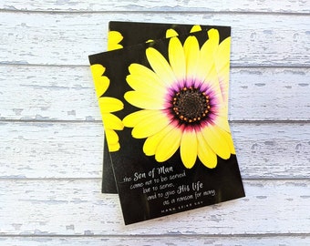 5x Żółte pocztówki ze stokrotkami, sztuka fotograficzna, chrześcijańskie życie służebne, werset biblijny, Ewangelia Marka 10:45, inspirujący zestaw kartek z zachętą