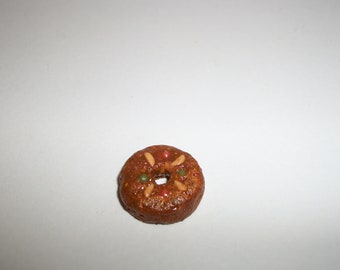 Christmas Plum Pudding Cake on Peppermint Swirl Cake Plate Dollhouse Miniatures