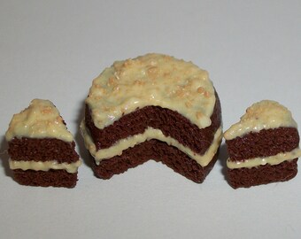 Kekse und 1/12 Dollhouse Miniature Dessert Modell Mini Schokoladenkuchen 