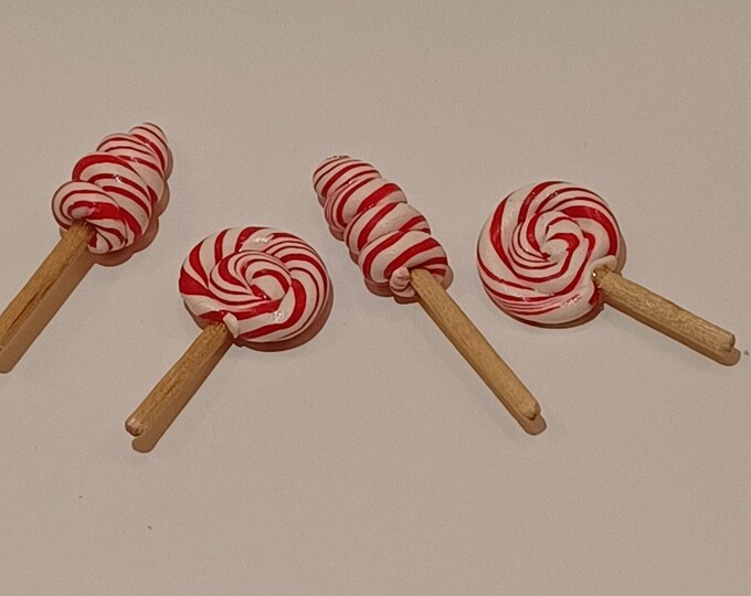 Miniature Christmas Lollipop Candy / Doll House Fake Food ~ reference Barbie hand for size 1223