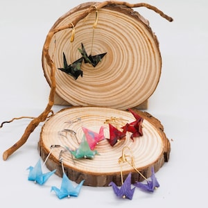 Orecchini origami a forma di gru fatti a mano – Orecchini unici a forma di uccellino di carta | Leggero ed elegante | Regalo di ispirazione giapponese
