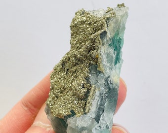 黄鉄鉱と蛍石の天然水晶 PY008 - Etsy 日本