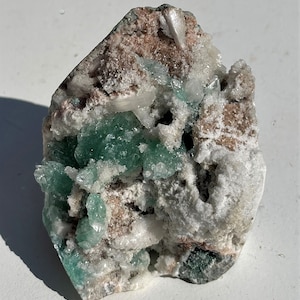 Groen apofyllietclusterkristal AP875