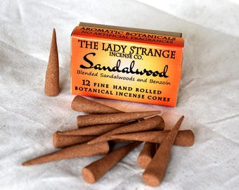 Conos de incienso natural de sándalo: aroma natural, hecho a mano y relajante.
