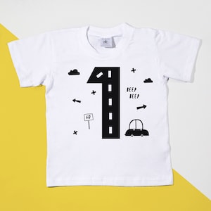 T-shirt danniversaire personnalisé, T-shirt de 1er anniversaire, T-shirt danniversaire pour garçons, tenue de 2e anniversaire, T-shirt de voiture, voiture de course danniversaire POM CLOTHING image 1