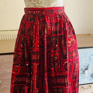 Red cotton skirt/Abstract print/handmade cotton gather skirt/Vintage skirt/Summer skirt/handmade piece/Small waist/80s/Cotton skirts