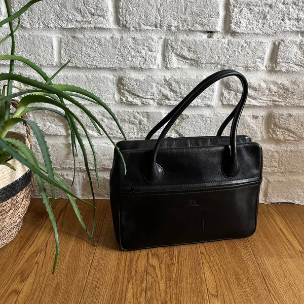 Vintage leather handbag by ISSEY MIYAKE/Top Handle/Miyake Design Studio/Genuine leather handbag/Top zip open bag/Size W28cm x H20cm x D8.5cm