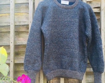 Vintage Shetland sweater/Handframed wool/Size S/Hazel Simpson/Vintage jumper/Wool Shetland sweater/Handknitted sweater/Scotland/Women's top