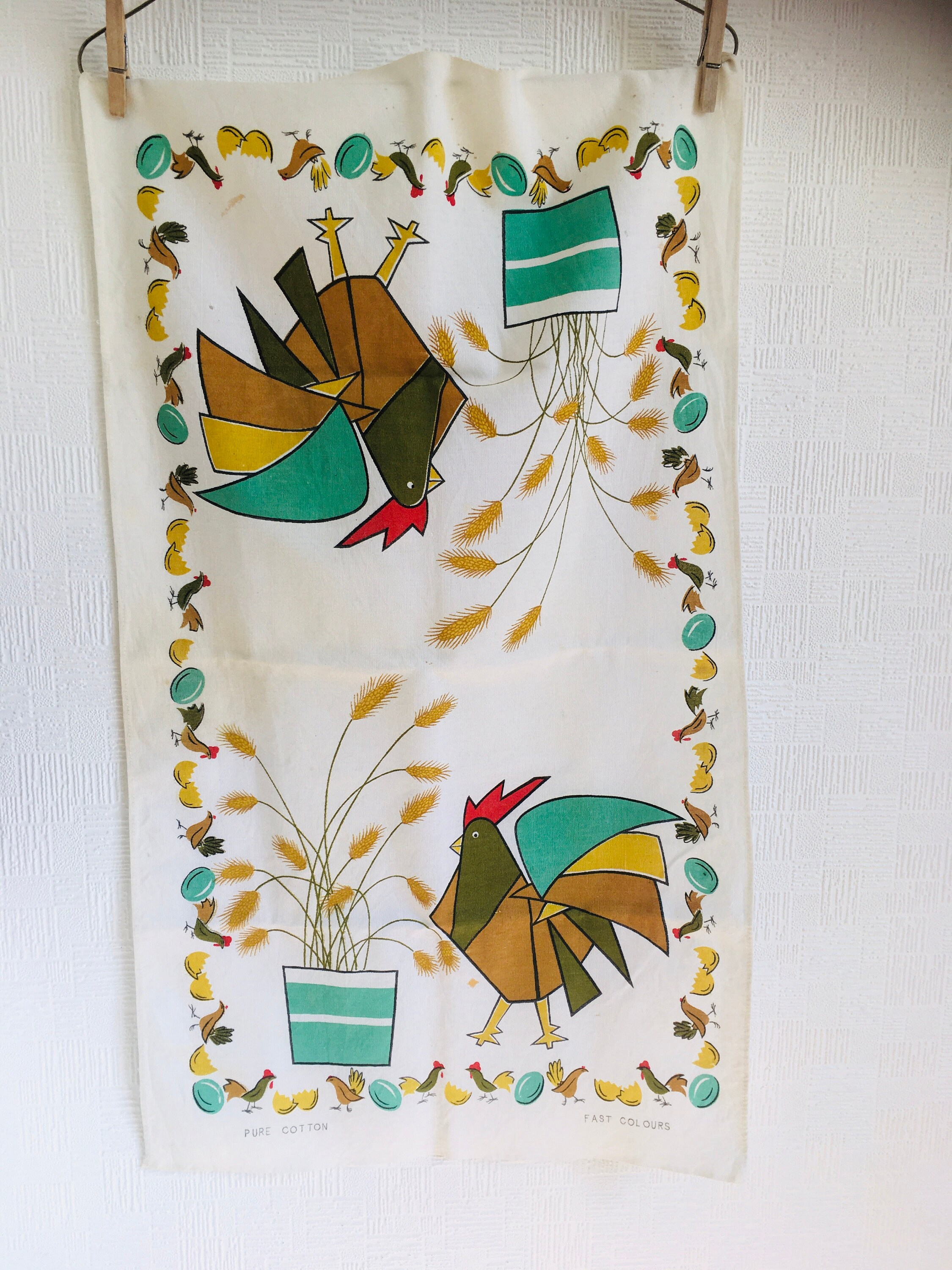 Retro 60's-70's dish clothKitchen towelTea towelChicken and Eggs printsCotton dishclothChicken Tea TowelCountry Kitchen Fun Kitchen Retro 60's-70's dish clothKitchen towelTea towelChicken and Eggs printsCotton dishclothChicken Tea TowelCountry Kitchen Fun Kitchen