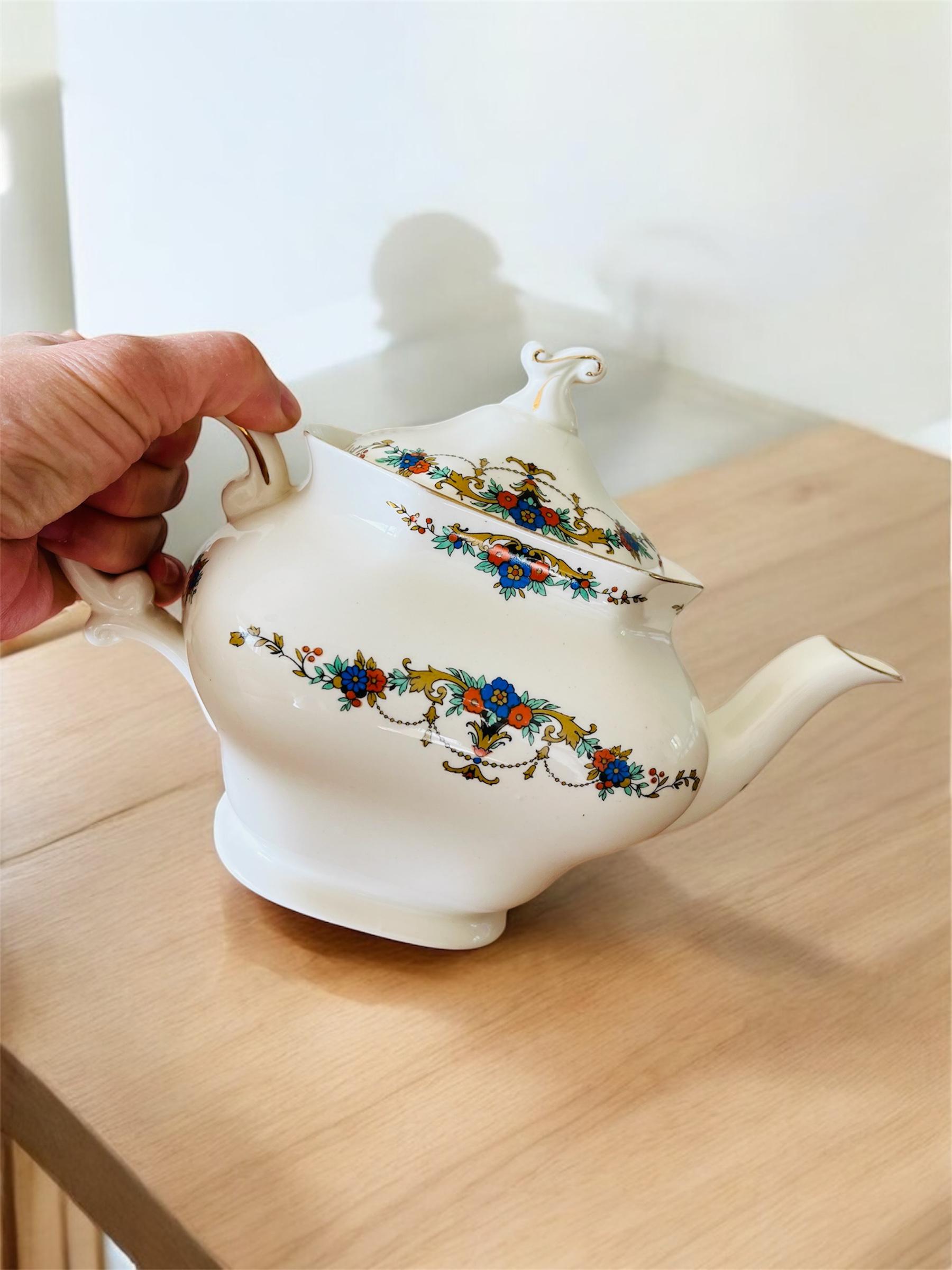 Vintage Alfred Meakin Teapot: Art Deco Floral Garland Chinaware - Etsy