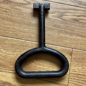 Vintage iron key/Large iron key/solid iron key for decoration/Home decoration idea/Wall decor/Iron key/Black iron key/16cm x 11cm/Iron key