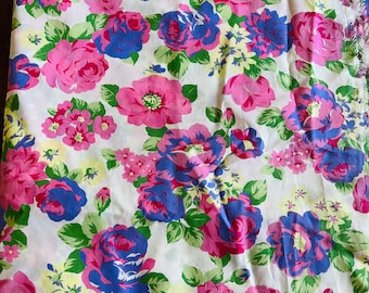 Vintage Pink Rose Floral Cotton Fabric - Sewing Project Remnant (247cm x 145cm)