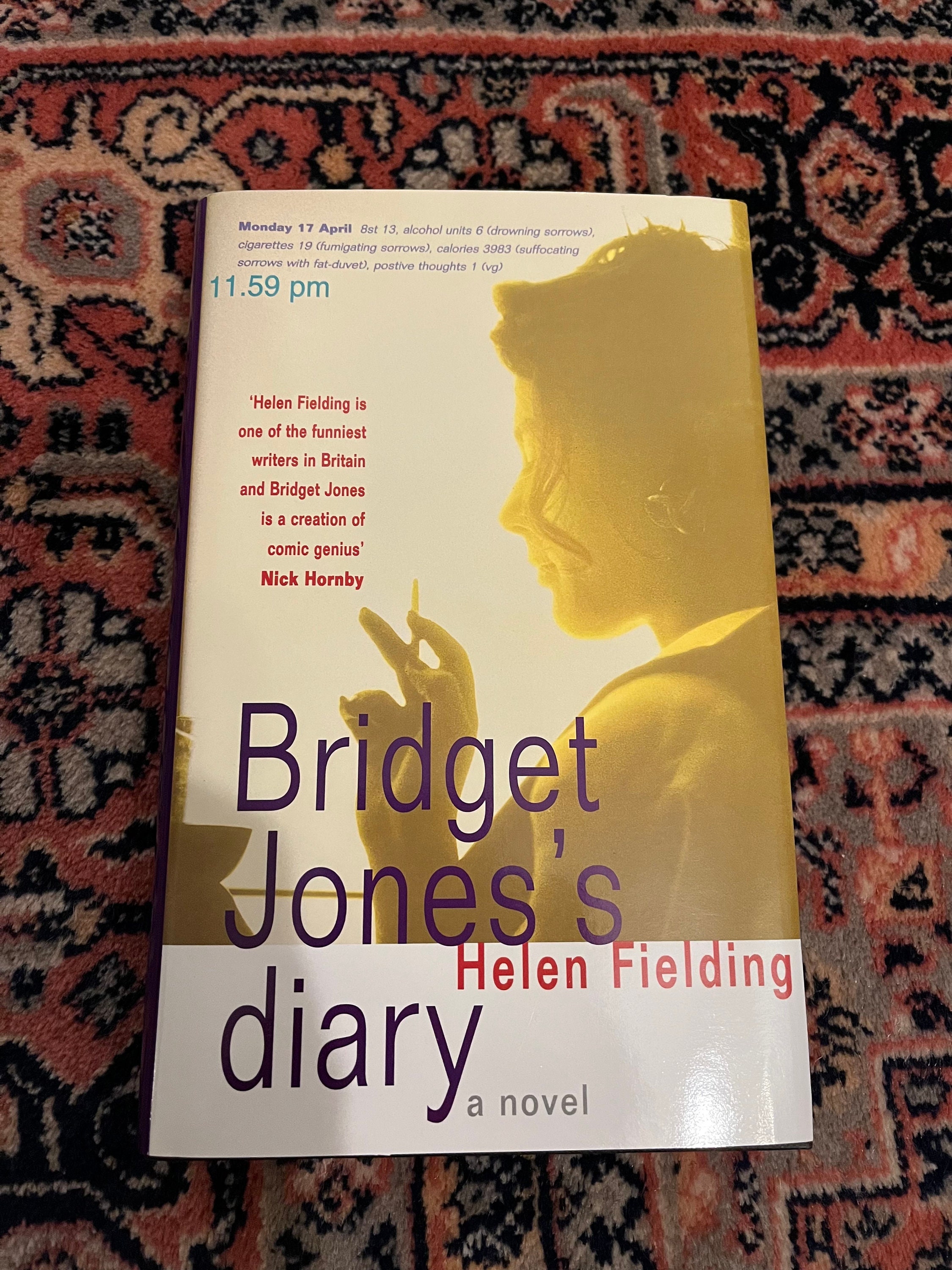 Bridget Jones's Diary by Helen Fielding, Paperback