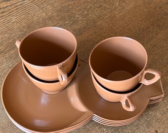 Vintage Brown Welware Picnic Set, 1960s Plastic Plates and Cups